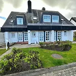 Kaeptn-teunis-app-d * Wenningstedt-Braderup